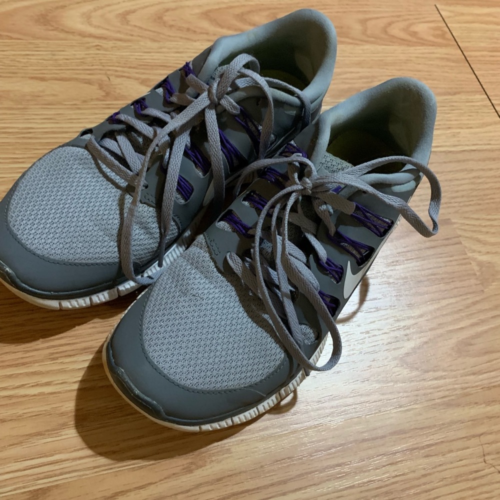 Nike Sneakers. 8.5.